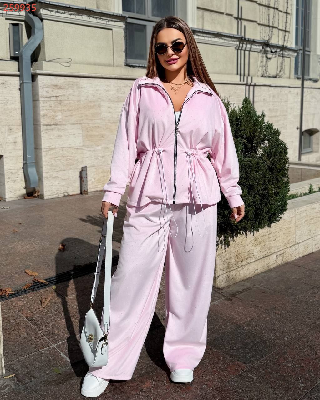 Костюм рожевий велюр з стразами №259935 — фото 3